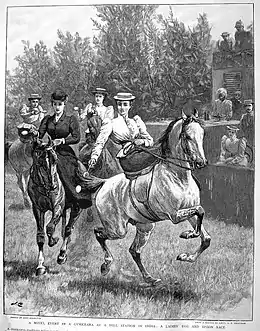 Pour ajouter une difficulté supplémentaire, la course peut se faire à cheval. Gymkhana de 1895