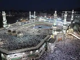 Vue de la mosquée al-Harâm lors des prières du soir, 2009.