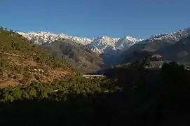 Vue sur Palampur et sa vallée.