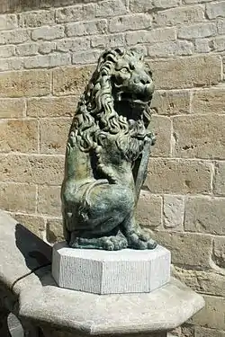 Le lion.