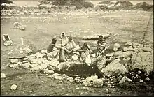 Puits dans le désert des Somalis, vers 1900.