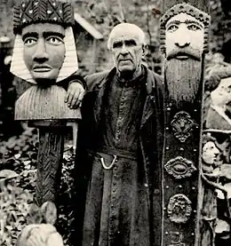 Adolphe Julien Fouéré (1839-1910), prêtre, sculpteur des rochers sculptés de Rothéneuf.