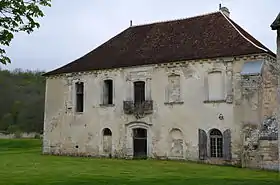 Bâtiment des moines de l'abbaye de Quincy.