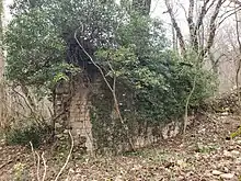 Mur de la salle capitulaire, dernier vestige