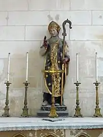 Statue, abbaye Saint-Germain d'Auxerre