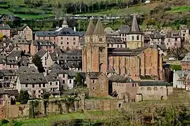 Conques et son abbatiale Sainte-Foy.