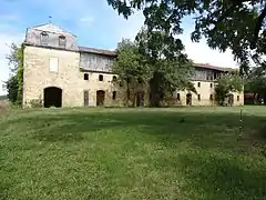 Granges de l'abbaye.