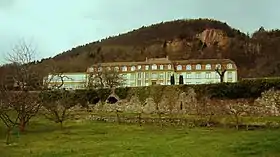 Enceinte de l'ancienne abbaye qui abritait un institut médico-éducatif jusque fin 2012.