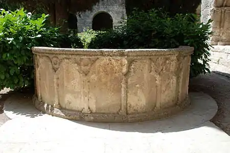 Lavabo du cloître.