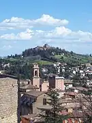 L'Abbazia vue depuis l’arrière de la Rocca.