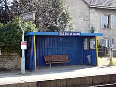 Abri de quai de la gare de L'Isle sur le Doubs (côté Besançon).