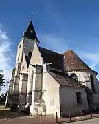 Chevet et gargouilles de l'église Saint-Pierre.