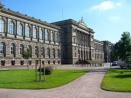 Palais universitaire- façades avec décor- hall d'entrée, atrium, escaliers principaux, galeries de circulation avec décor