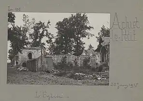 Les ruines de l'église en 1917.