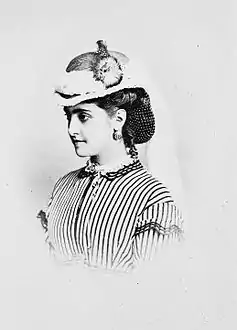 Adelina Patti, entre 1855 et 1865.