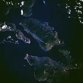 Adonara vue de la navette spatiale en 1983