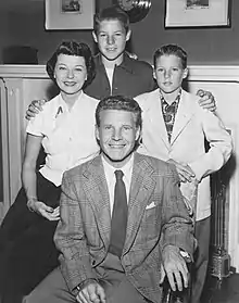 Description de l'image Adv of Ozzie and Harriet Nelson Family 1952.jpg.