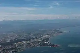 Vue aérienne de l'aéroport international de Kota Kinabalu