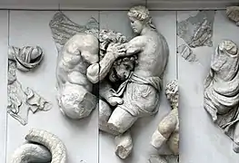 Ether se bat contre un géant à tête de lion (Musée de Pergame à Berlin)