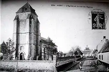 Carte postale de l'église avant 1914.