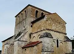 Le chevet et le clocher de l'église Saint-Martin.