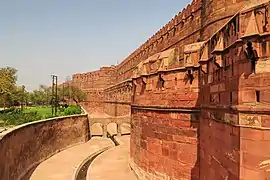 Mur d'enceinte du fort d'Agra.