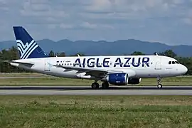 Airbus A319-114 d'Aigle Azur en 2015.