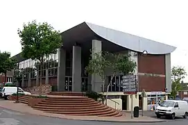 L'hôtel de ville de 1953, photographié en 2007.