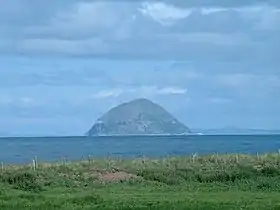 Ailsa Craig depuis la côte du South Ayrshire.