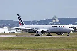 Le F-GZNG est le 30e 777-300ER d'Air France (avec la livrée 2009).