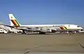 Air Zimbabwe Boeing 707-330B at Harare Airport en 1992.