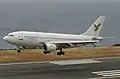 Atterrissage de l'Airbus A310 d'Eagle Aviation n° F-GYYY en juin 2005 à Funchal