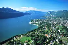 Le lac du Bourget, vu depuis les hauteurs d'Aix-les-Bains