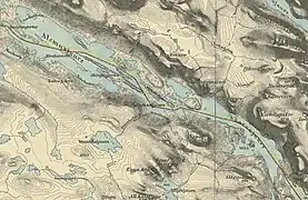 Une carte montrant des lacs et des montagnes.