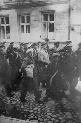 Aktion in Brzeziny ghetto, May 1942 (2).jpg