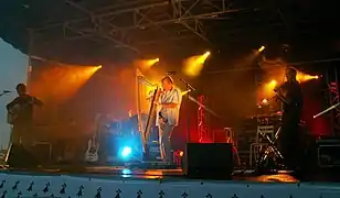 Concert gratuit sur la Grande plage de Carnac en août 2008.