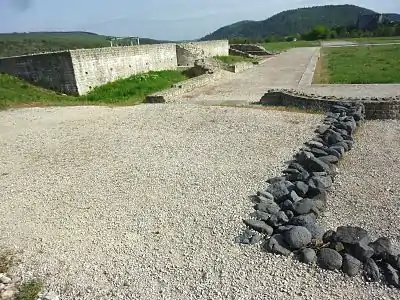 Quartier du Palais, aire A et macellum