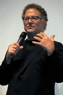 Albert Brooks interprète Bernie Rose