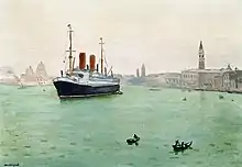 Peinture montrant une vaste étendue d'eau verte, avec maisons et monuments au fond, et au milieu un gros navire avec deux cheminées rouges
