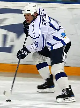 Description de l'image Alexander Koreshkov 2009-01-17 KHL game Dynamo-Barys.JPG.