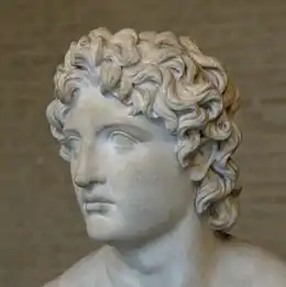 Détail d'une sculpture représentant un portrait d'Alexandre