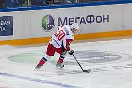 Description de l'image Alexei Kruchinin 2012-09-08 Amur—Lokomotiv KHL-game.jpeg.