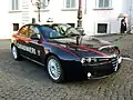 Alfa 159 version Gazzella des carabiniers romains devant le Palais du Quirinal de la présidence de la république italienne