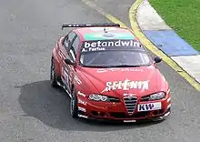 Photo d'une Alfa Romeo 156 S2000 en course.