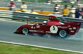 Brian Redman (vainqueur en 1969 et 1973) sur l'Alfa Romeo 33TT12 lors de l'édition 1974.