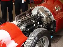 Moteur de l'Alfa Romeo 159.