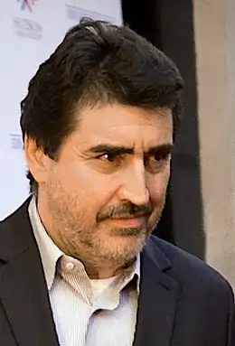 Alfred Molina interprète Ricardo Morales