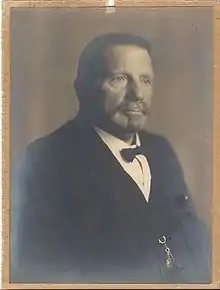portrait Alfred Danhier