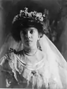 Alice Roosevelt en tenue de mariée (1906).