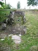 Allée couverte du cimetière aux Anglais